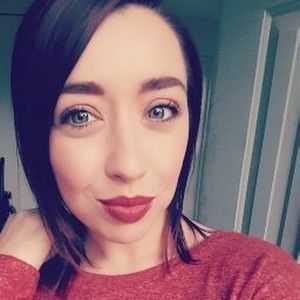 Meet your Posher, Cassandra